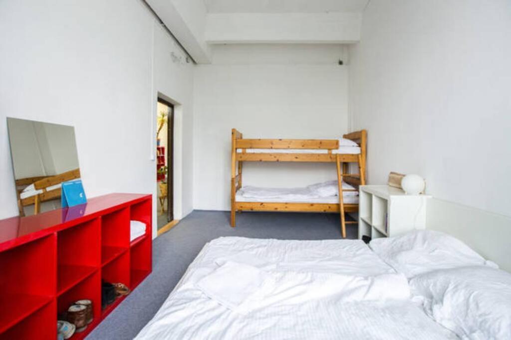 200Qm Loft For Friends And Family - On The Spree! Leilighet Berlin Eksteriør bilde