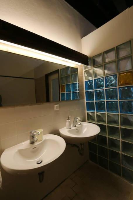200Qm Loft For Friends And Family - On The Spree! Leilighet Berlin Eksteriør bilde