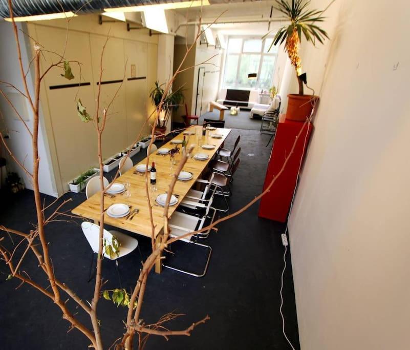 200Qm Loft For Friends And Family - On The Spree! Leilighet Berlin Eksteriør bilde