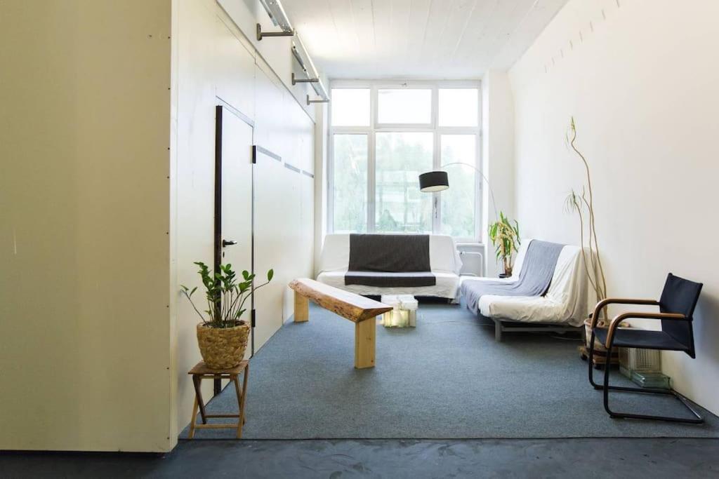 200Qm Loft For Friends And Family - On The Spree! Leilighet Berlin Eksteriør bilde